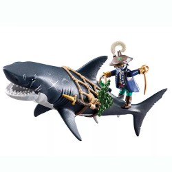 PIRATES TIBURON GIGANTE CON PI