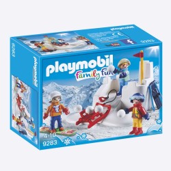 LUCHA DE BOLAS DE NIEVE