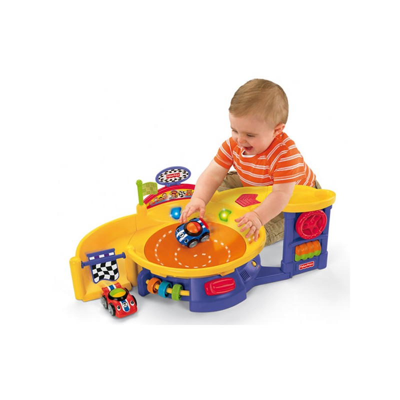 MI PRIMER CIRCUITO DE CARRERAS